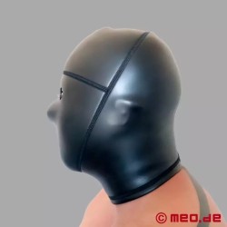 Cagoule en néoprène avec des orifices