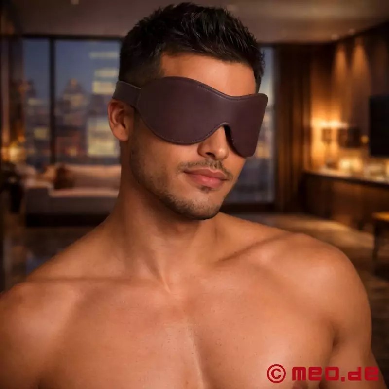 Masque occultant en cuir De Luxe