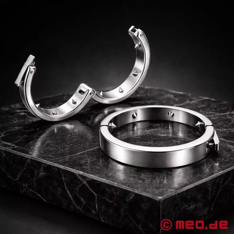 Cockring avec pointes Dr. Sado