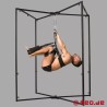 Structure noire en métal pour sling