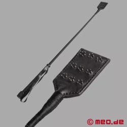 Cravache BDSM en cuir avec pointes