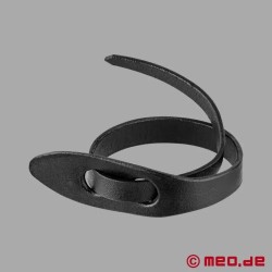 Bracelet cravache de biceps sobre Dr. Sado’s