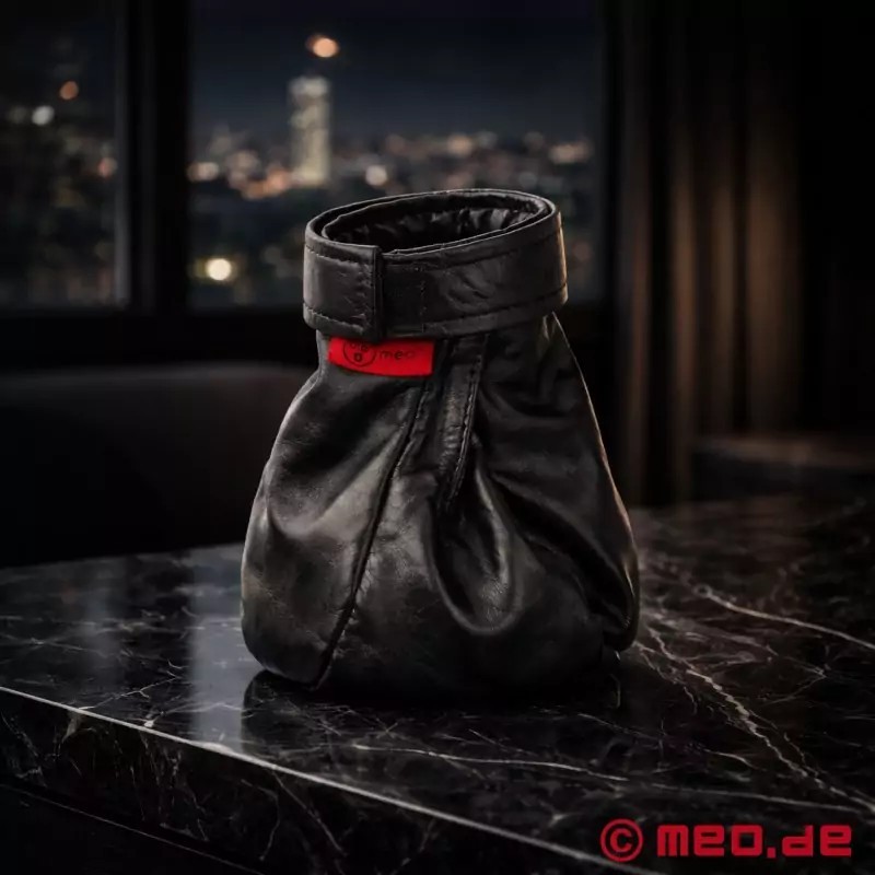 Ballstretcher en cuir avec remplissage en métal