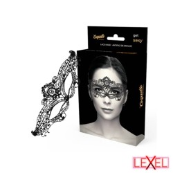 Masque en fine dentelle
