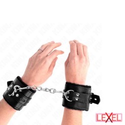 Bracelets noires doublés fourrure