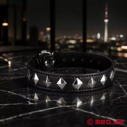 Collier bondage en cuir avec clous SilverStud