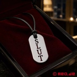 Collier SLUT en cuir avec pendentif en acier Kink Fetish Tag
