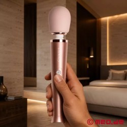 Le Wand Petite Rechargeable Massager™ – Masseur vibrant compact de luxe en bleu