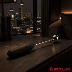 Baguette de massage vibrante en métal Vibro AssHammer