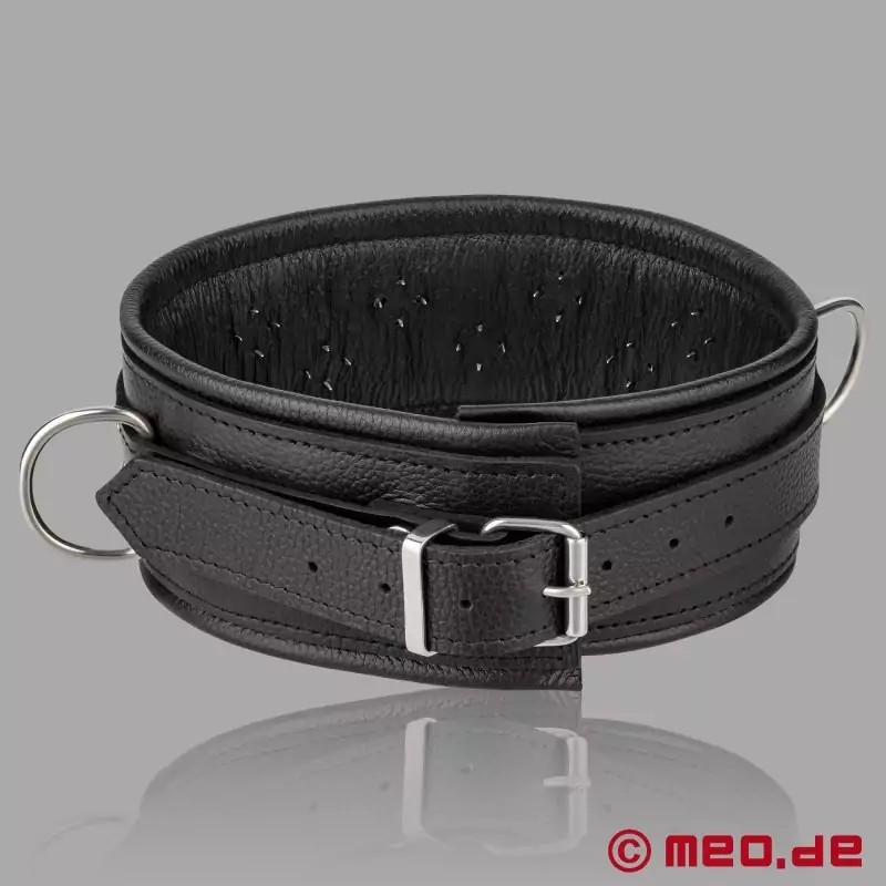 Collier BDSM en cuir à piquants