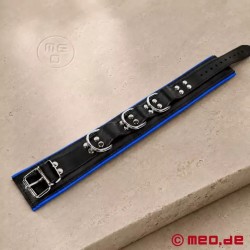 Collier de bondage en cuir noir / bleu